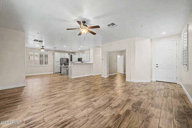 Building Photo - 7103 W Lone Tree Trail