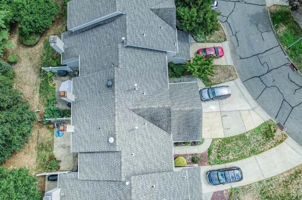 Building Photo - 166 Stults Ln
