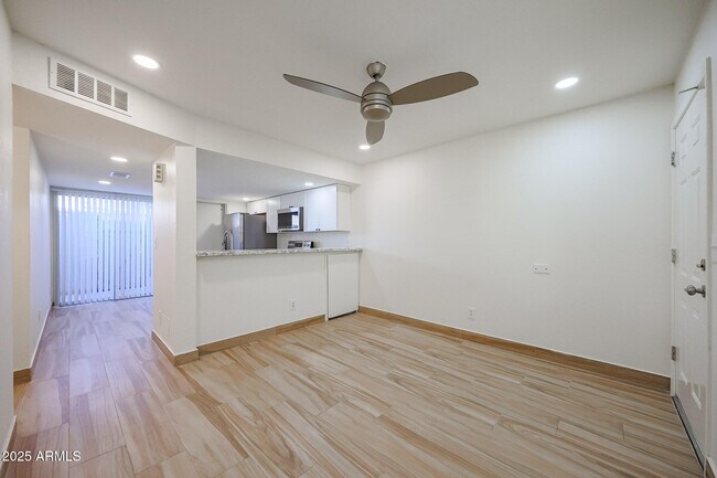 Building Photo - 19601 N 7th St