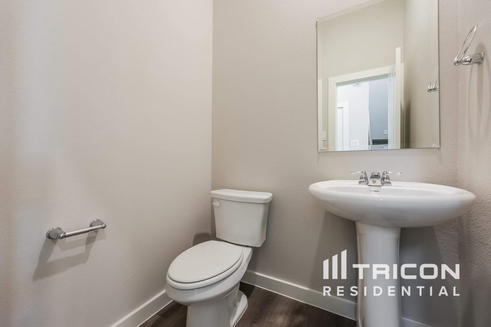 Building Photo - 206 Ledburn Ct
