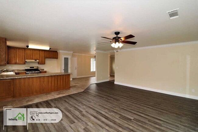 Building Photo - 3712 Canterbury Dr
