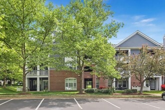 Building Photo - 20273 Beechwood Terrace