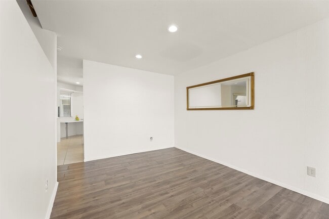 Building Photo - 2329 Briarwest Blvd