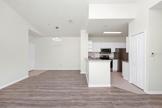 Building Photo - 2549 Maitland Crossing Way