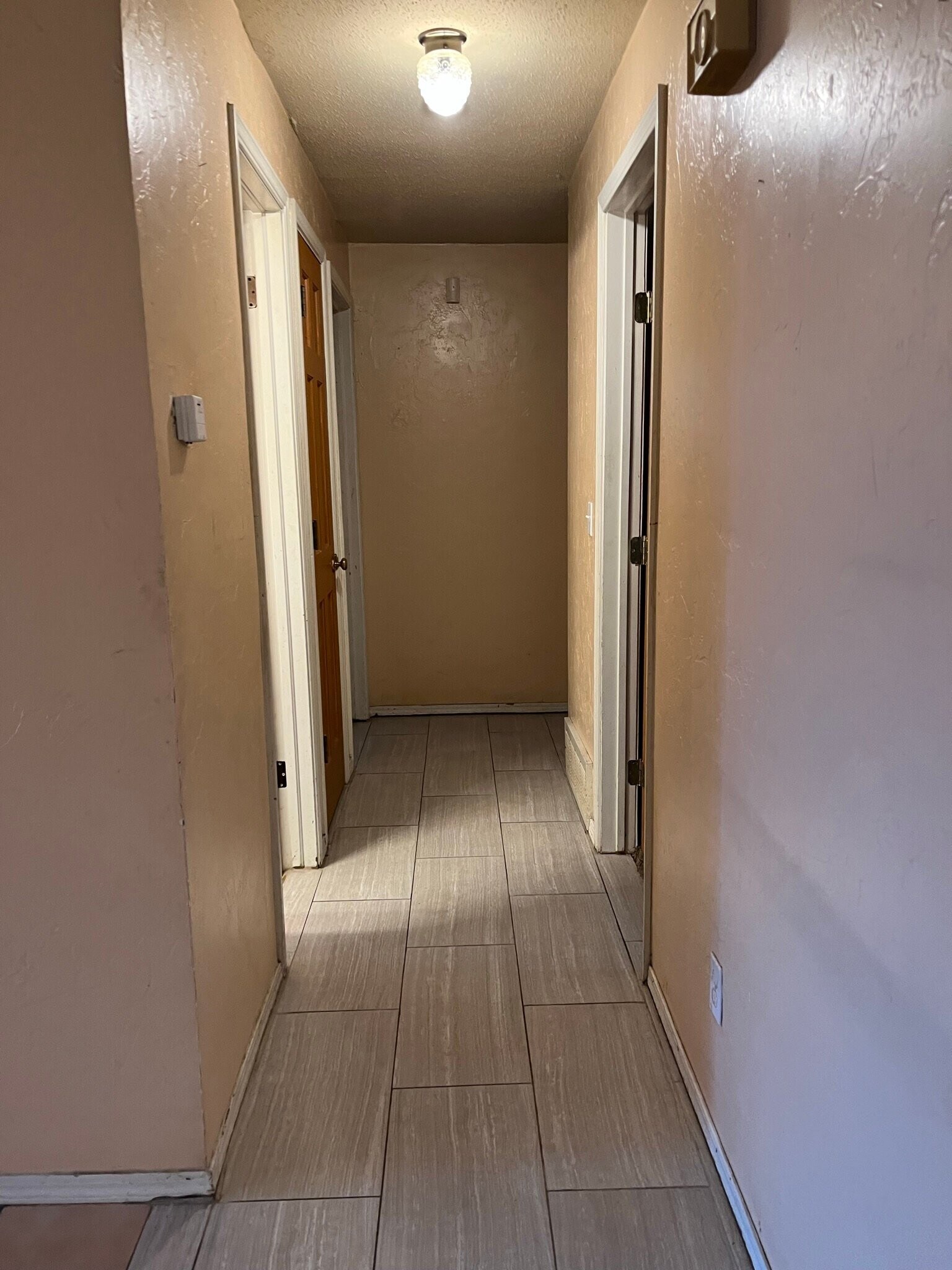 Building Photo - 4700 SE 42nd St