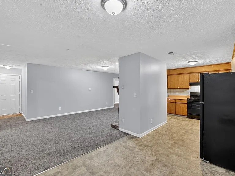 Building Photo - 1009 Salisbury Trail