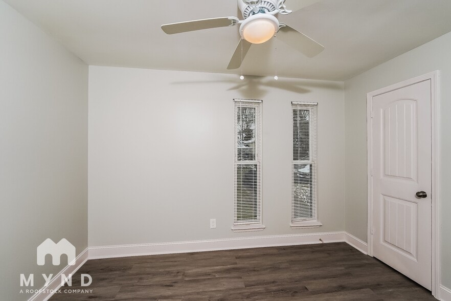 Building Photo - 5349 Cornell Dr