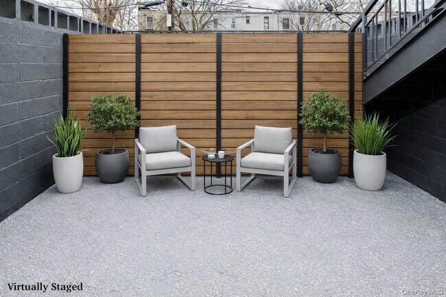 Building Photo - 1770 Pacific St