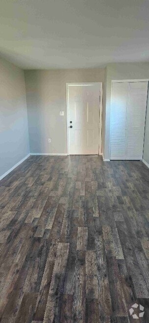 Building Photo - 8368 Washington Village Dr