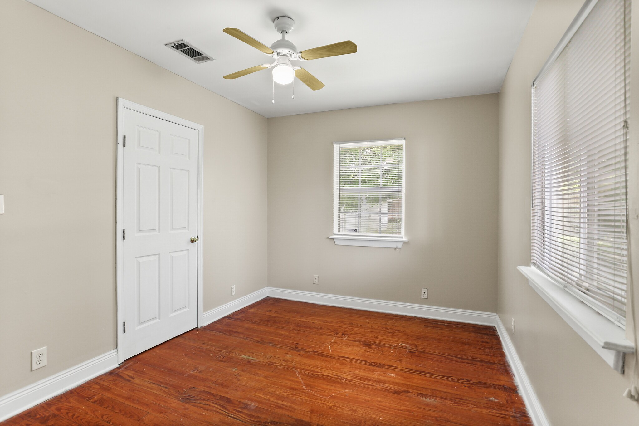 Building Photo - 3119 New Orleans St