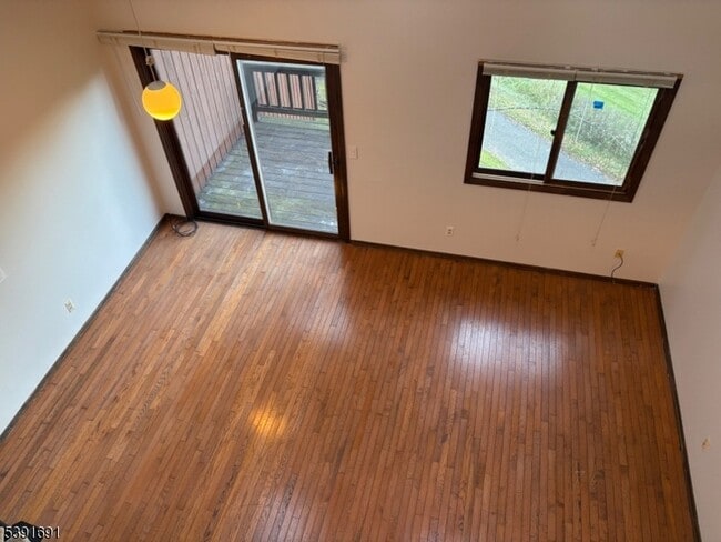 Building Photo - 2 Falkenstein Dr