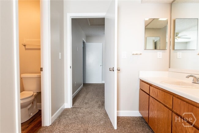 Building Photo - 290 Appleby Dr