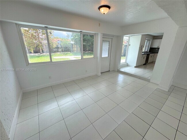 Building Photo - 9574 NW 19th Pl