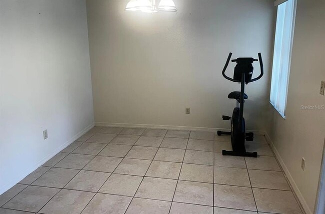 Building Photo - 2719 N Poinciana Blvd