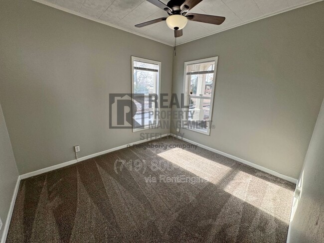 Building Photo - 1626 E Routt Ave