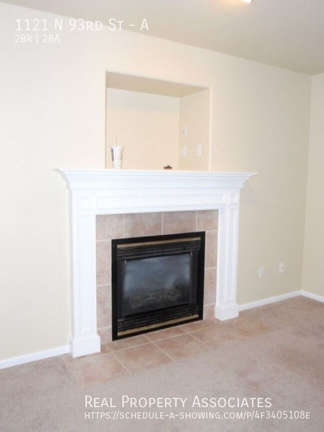 Building Photo - 1121 N 93rd St