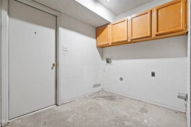 Building Photo - 11864 Vere Leasure Dr