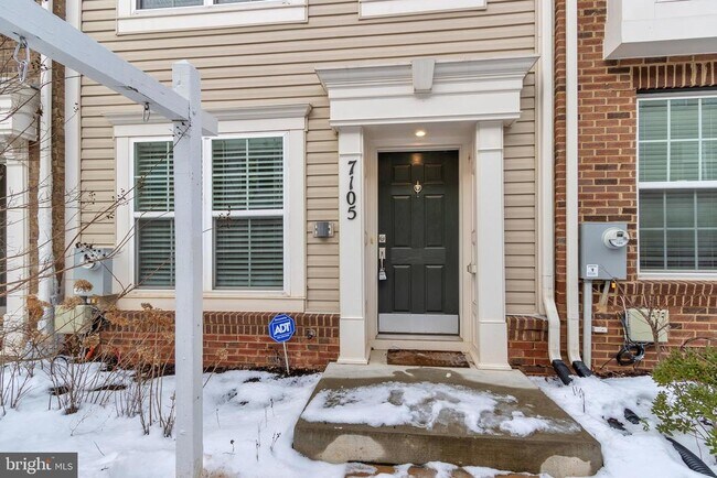 Building Photo - 7105 Rowlock Aly