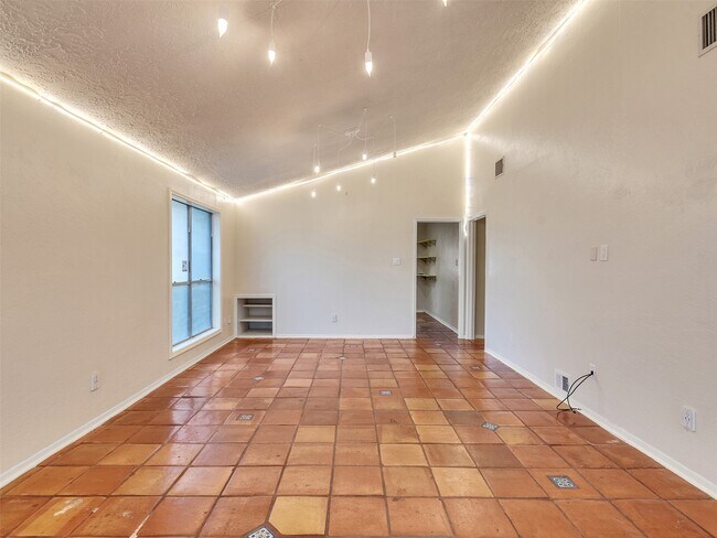 Building Photo - 22538 Market Square Ln