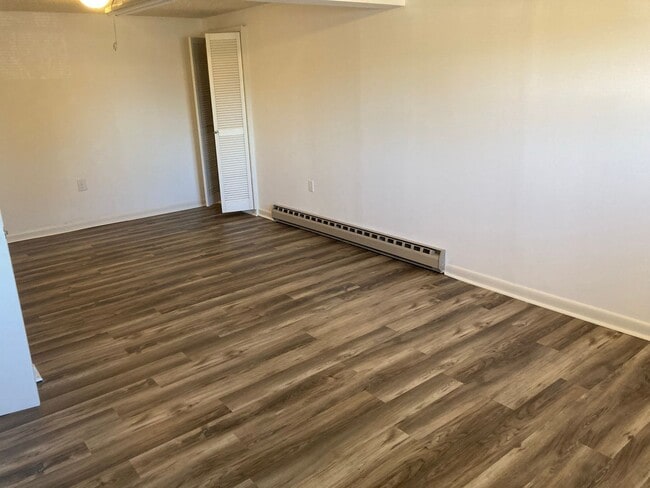 Building Photo - Three Bedroom House in Boalsburg Available for Mid-July