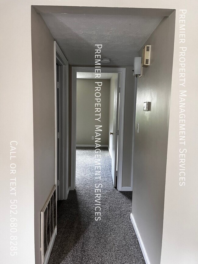 Building Photo - 6300 Jeffrey Dr