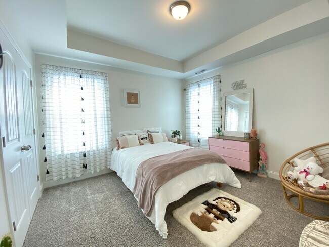 Building Photo - 140 Verdmont Dr