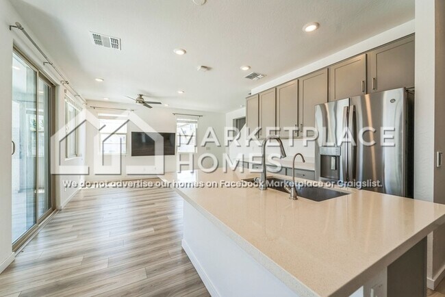 Building Photo - 4805 S Ferric