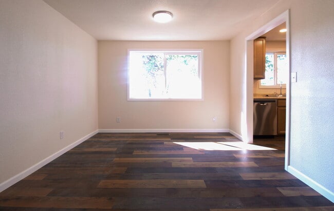 Building Photo - 2670 Fijian Way