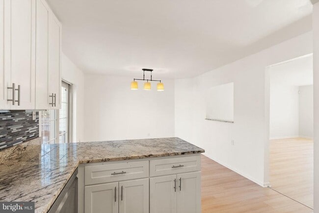 Building Photo - 7829 Mt Woodley Pl