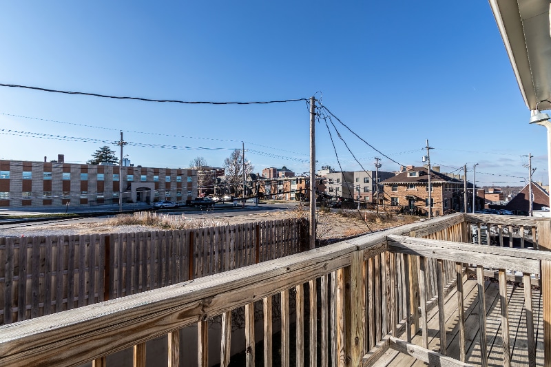 Building Photo - 3913 Farnam St