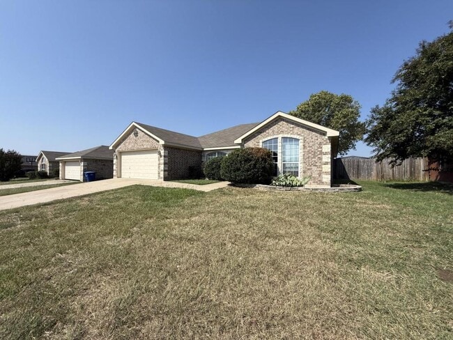 Building Photo - 2409 Gail Dr