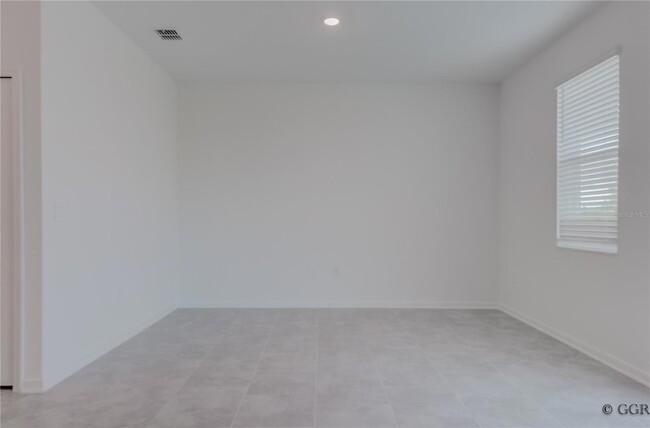 Building Photo - 3243 Laurent Lp