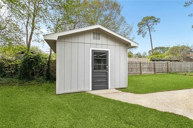 Building Photo - 1517 Ridgecrest Dr