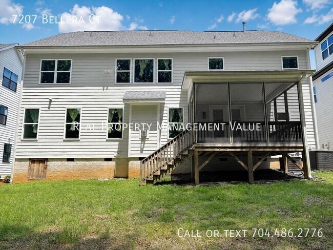 Building Photo - 7207 Bellera Ct