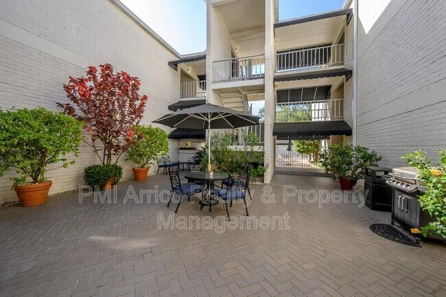 Building Photo - 3325 Bayshore Blvd