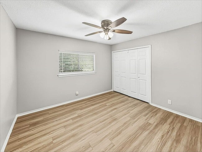 Building Photo - 1405 Comfort St