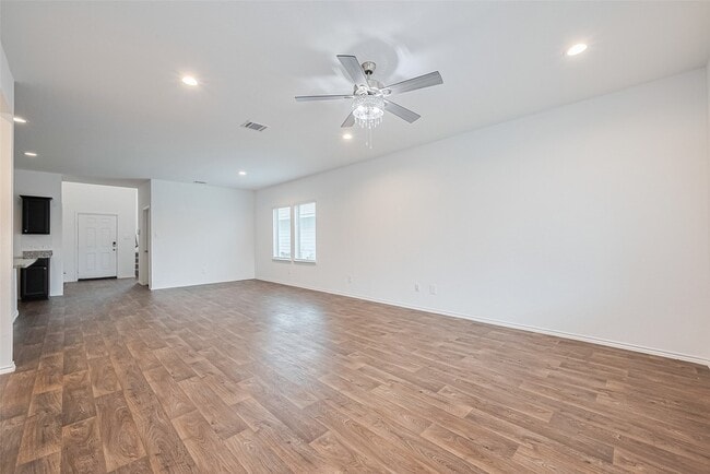 Building Photo - 12518 Pelican Bay Dr