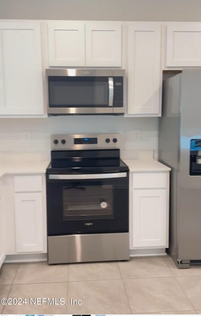 Building Photo - 30 Tidal Bch Ave