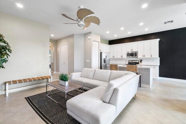 Building Photo - 7883 Clay Mica Ct