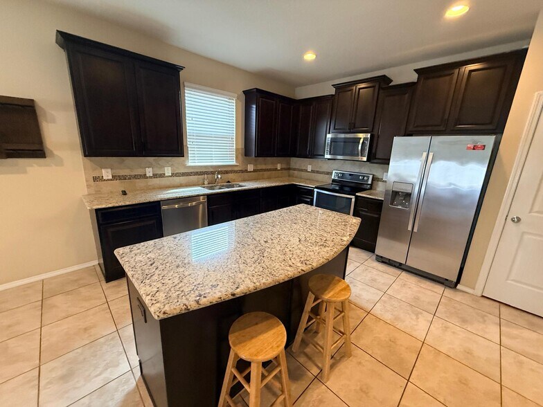 Building Photo - 1729 Trillium Blvd