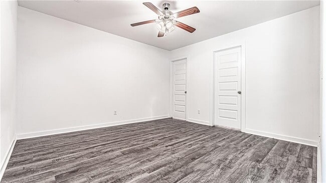 Building Photo - 640 Hidden Springs Dr