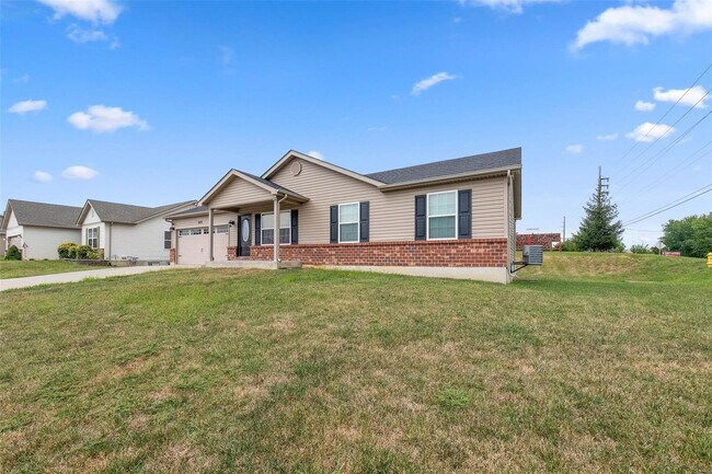 Building Photo - 101 Shadow Pointe Dr