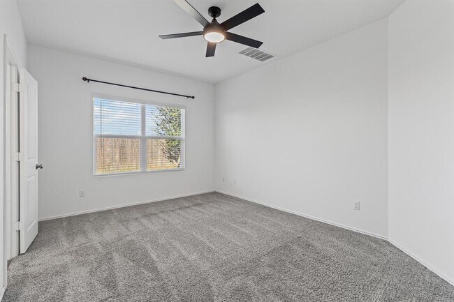 Building Photo - 308 Majestic Cedar Ct
