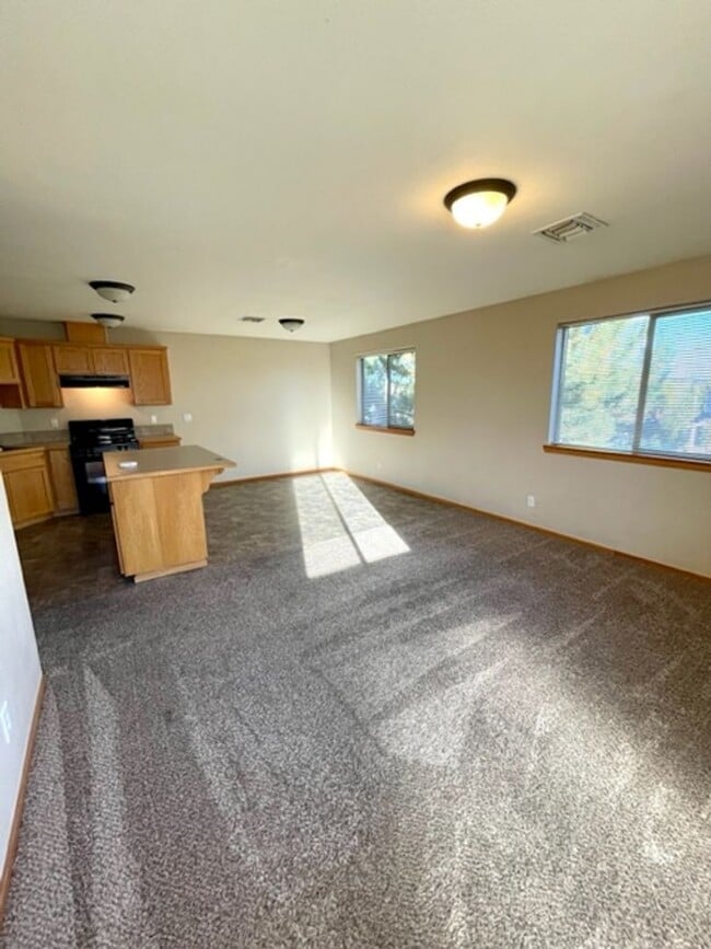 Building Photo - 61385 Sally Ln