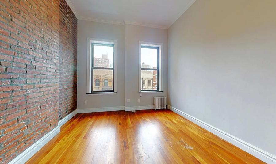 Building Photo - East 25th Street
