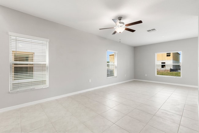 Building Photo - LIKE NEW Home For Rent in Touchstone!