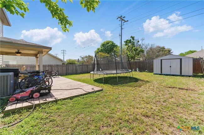 Building Photo - 148 Willow View