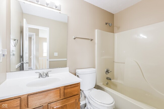 Building Photo - 6672 Colleens Way