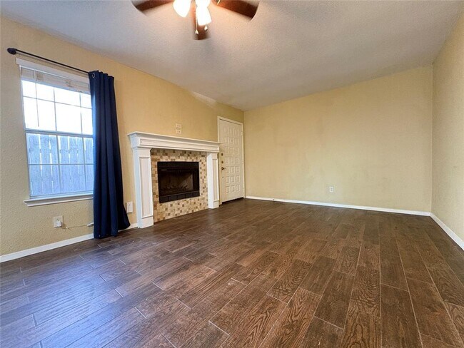 Building Photo - 12814 Hymeadow Dr