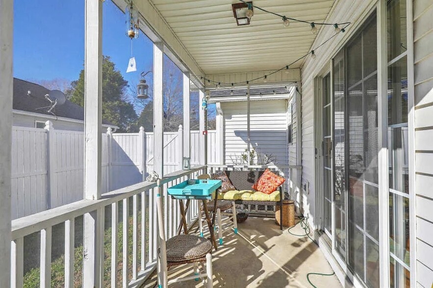 Building Photo - 270 Muirfield Pky